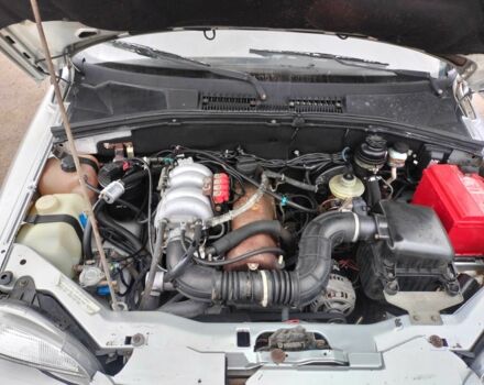 Серый Шевроле Нива, объемом двигателя 1.7 л и пробегом 169 тыс. км за 2700 $, фото 9 на Automoto.ua