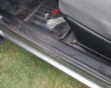 Серый Шевроле Нива, объемом двигателя 1.7 л и пробегом 218 тыс. км за 4150 $, фото 4 на Automoto.ua