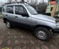 Серый Шевроле Нива, объемом двигателя 1.7 л и пробегом 147 тыс. км за 3200 $, фото 6 на Automoto.ua