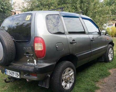 Серый Шевроле Нива, объемом двигателя 1.7 л и пробегом 218 тыс. км за 4150 $, фото 8 на Automoto.ua