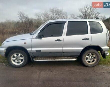 Серый Шевроле Нива, объемом двигателя 1.8 л и пробегом 205 тыс. км за 2841 $, фото 4 на Automoto.ua