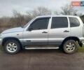 Серый Шевроле Нива, объемом двигателя 1.8 л и пробегом 205 тыс. км за 2841 $, фото 4 на Automoto.ua
