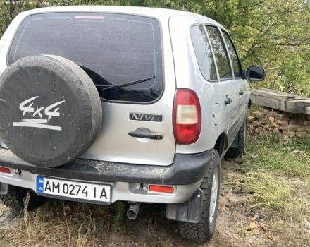 Сірий Шевроле Нива, об'ємом двигуна 1.7 л та пробігом 220 тис. км за 3000 $, фото 1 на Automoto.ua