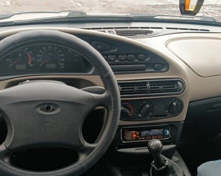 Шевроле Нива 2005 у Путивле на Automoto.ua Сірий Шевроле Нива, об'ємом двигуна 1.7 л та пробігом 74 тис. км за 3000 $, фото 5 на Automoto.ua