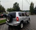 Серый Шевроле Нива, объемом двигателя 1.7 л и пробегом 250 тыс. км за 3300 $, фото 6 на Automoto.ua