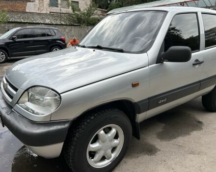 Сірий Шевроле Нива, об'ємом двигуна 1.7 л та пробігом 83 тис. км за 5500 $, фото 11 на Automoto.ua