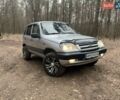 Серый Шевроле Нива, объемом двигателя 1.7 л и пробегом 215 тыс. км за 4100 $, фото 1 на Automoto.ua