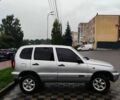 Серый Шевроле Нива, объемом двигателя 1.7 л и пробегом 250 тыс. км за 3300 $, фото 2 на Automoto.ua