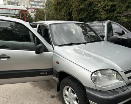 Сірий Шевроле Нива, об'ємом двигуна 1.7 л та пробігом 83 тис. км за 5500 $, фото 18 на Automoto.ua