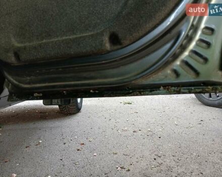 Серый Шевроле Нива, объемом двигателя 1.69 л и пробегом 148 тыс. км за 3500 $, фото 9 на Automoto.ua