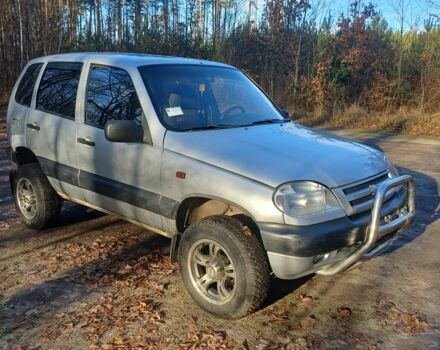 Сірий Шевроле Нива, об'ємом двигуна 1.7 л та пробігом 94 тис. км за 3400 $, фото 1 на Automoto.ua