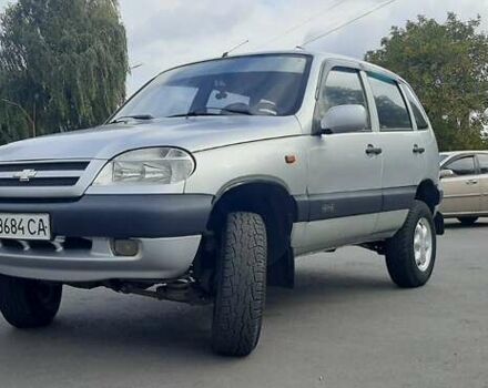Сірий Шевроле Нива, об'ємом двигуна 1.69 л та пробігом 257 тис. км за 4300 $, фото 9 на Automoto.ua