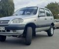 Сірий Шевроле Нива, об'ємом двигуна 1.69 л та пробігом 257 тис. км за 4300 $, фото 9 на Automoto.ua