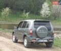 Серый Шевроле Нива, объемом двигателя 1.7 л и пробегом 200 тыс. км за 4600 $, фото 3 на Automoto.ua