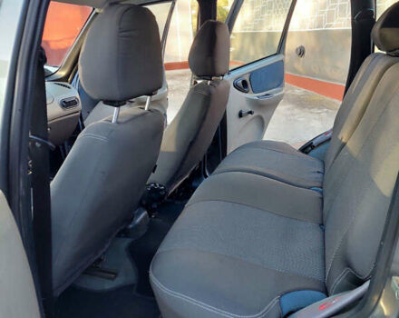 Сірий Шевроле Нива, об'ємом двигуна 1.69 л та пробігом 155 тис. км за 5200 $, фото 3 на Automoto.ua