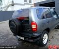 Серый Шевроле Нива, объемом двигателя 1.7 л и пробегом 148 тыс. км за 4500 $, фото 5 на Automoto.ua