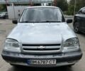 Сірий Шевроле Нива, об'ємом двигуна 1.7 л та пробігом 83 тис. км за 5500 $, фото 1 на Automoto.ua