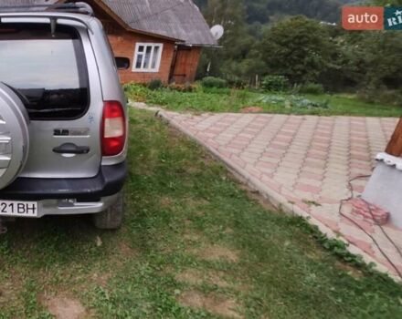 Сірий Шевроле Нива, об'ємом двигуна 1.69 л та пробігом 135 тис. км за 3700 $, фото 2 на Automoto.ua