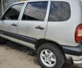 Сірий Шевроле Нива, об'ємом двигуна 1.7 л та пробігом 344 тис. км за 3100 $, фото 3 на Automoto.ua