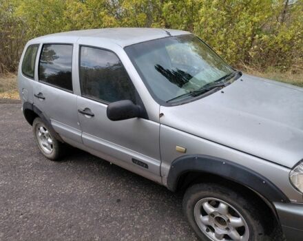 Сірий Шевроле Нива, об'ємом двигуна 1.7 л та пробігом 230 тис. км за 1666 $, фото 2 на Automoto.ua