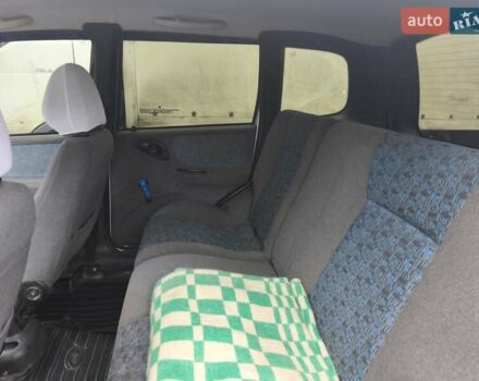 Серый Шевроле Нива, объемом двигателя 1.69 л и пробегом 140 тыс. км за 4000 $, фото 3 на Automoto.ua