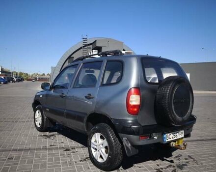 Сірий Шевроле Нива, об'ємом двигуна 1.7 л та пробігом 227 тис. км за 3500 $, фото 3 на Automoto.ua