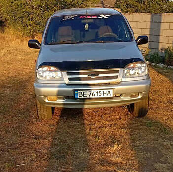 Серый Шевроле Нива, объемом двигателя 1.7 л и пробегом 261 тыс. км за 2700 $, фото 3 на Automoto.ua
