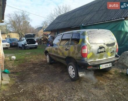 Сірий Шевроле Нива, об'ємом двигуна 1.7 л та пробігом 200 тис. км за 2200 $, фото 2 на Automoto.ua