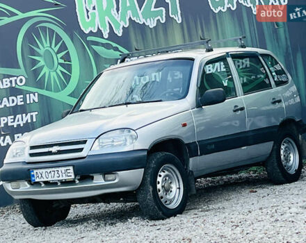Сірий Шевроле Нива, об'ємом двигуна 1.69 л та пробігом 232 тис. км за 3400 $, фото 2 на Automoto.ua