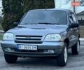 Сірий Шевроле Нива, об'ємом двигуна 1.7 л та пробігом 201 тис. км за 3999 $, фото 2 на Automoto.ua