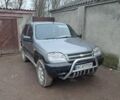 Сірий Шевроле Нива, об'ємом двигуна 1 л та пробігом 100 тис. км за 3000 $, фото 1 на Automoto.ua