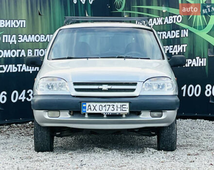 Сірий Шевроле Нива, об'ємом двигуна 1.69 л та пробігом 232 тис. км за 3400 $, фото 3 на Automoto.ua