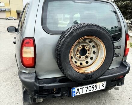 Сірий Шевроле Нива, об'ємом двигуна 1.7 л та пробігом 93 тис. км за 2700 $, фото 5 на Automoto.ua