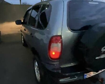 Сірий Шевроле Нива, об'ємом двигуна 1.7 л та пробігом 199 тис. км за 3000 $, фото 7 на Automoto.ua
