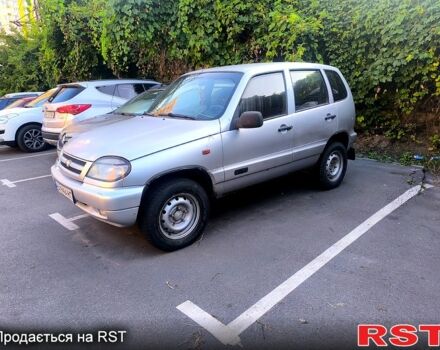 Сірий Шевроле Нива, об'ємом двигуна 1.7 л та пробігом 180 тис. км за 3700 $, фото 3 на Automoto.ua