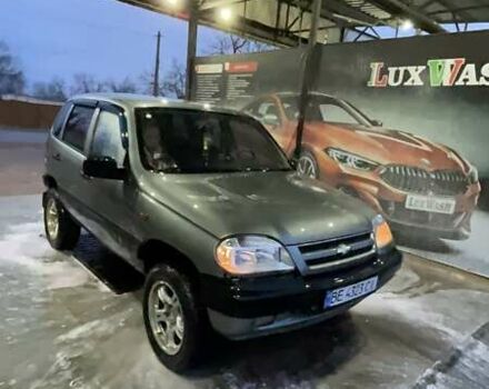 Сірий Шевроле Нива, об'ємом двигуна 1.7 л та пробігом 199 тис. км за 3000 $, фото 3 на Automoto.ua