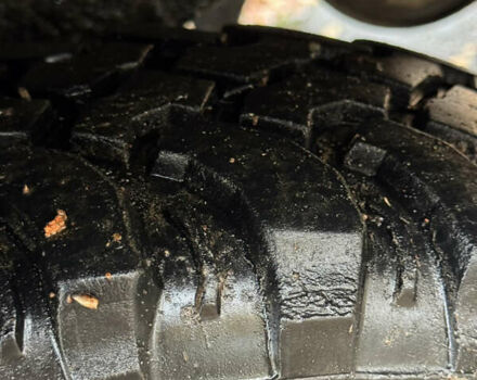 Сірий Шевроле Нива, об'ємом двигуна 1.7 л та пробігом 300 тис. км за 2999 $, фото 12 на Automoto.ua