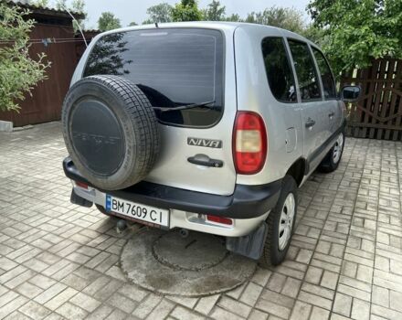 Серый Шевроле Нива, объемом двигателя 0 л и пробегом 162 тыс. км за 3800 $, фото 2 на Automoto.ua