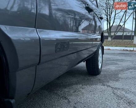 Сірий Шевроле Нива, об'ємом двигуна 1.7 л та пробігом 201 тис. км за 3999 $, фото 28 на Automoto.ua