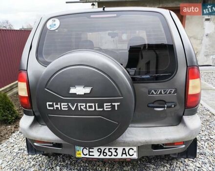 Серый Шевроле Нива, объемом двигателя 1.7 л и пробегом 153 тыс. км за 3800 $, фото 4 на Automoto.ua