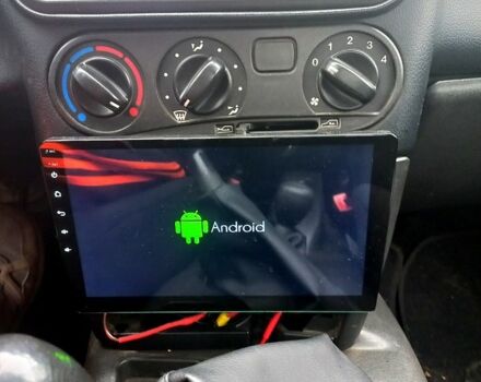 Сірий Шевроле Нива, об'ємом двигуна 1.7 л та пробігом 188 тис. км за 1950 $, фото 7 на Automoto.ua