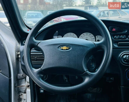 Сірий Шевроле Нива, об'ємом двигуна 1.69 л та пробігом 232 тис. км за 3400 $, фото 13 на Automoto.ua