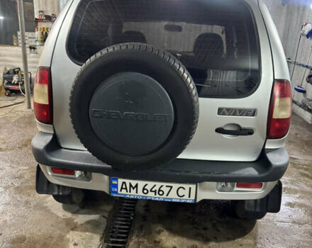 Серый Шевроле Нива, объемом двигателя 1.69 л и пробегом 160 тыс. км за 2800 $, фото 5 на Automoto.ua