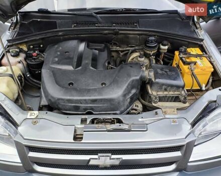 Серый Шевроле Нива, объемом двигателя 1.7 л и пробегом 153 тыс. км за 3800 $, фото 29 на Automoto.ua