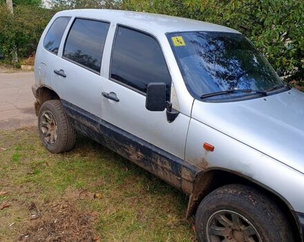 Серый Шевроле Нива, объемом двигателя 1.7 л и пробегом 0 тыс. км за 1550 $, фото 1 на Automoto.ua