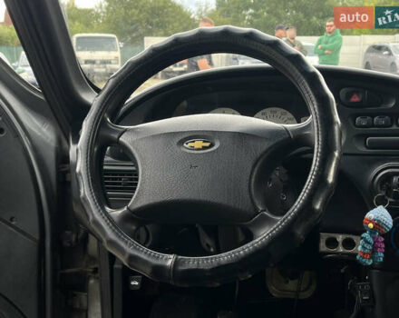 Сірий Шевроле Нива, об'ємом двигуна 1.7 л та пробігом 236 тис. км за 3100 $, фото 14 на Automoto.ua