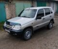 Сірий Шевроле Нива, об'ємом двигуна 1.7 л та пробігом 158 тис. км за 4200 $, фото 1 на Automoto.ua