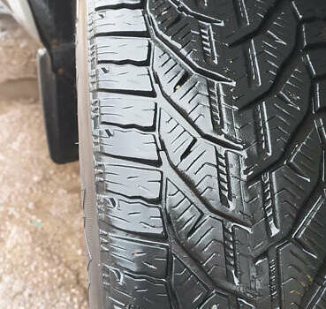 Шевроле Нива 2006 в Кролевце на Automoto.ua Серый Шевроле Нива, объемом двигателя 1.7 л и пробегом 154 тыс. км за 5200 $, фото 5 на Automoto.ua