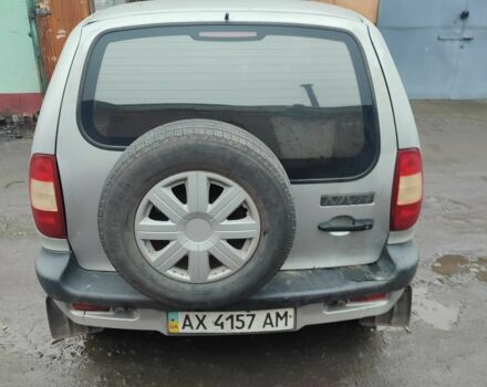 Серый Шевроле Нива, объемом двигателя 1.7 л и пробегом 1 тыс. км за 2000 $, фото 3 на Automoto.ua