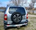 Серый Шевроле Нива, объемом двигателя 1.7 л и пробегом 137 тыс. км за 3000 $, фото 5 на Automoto.ua